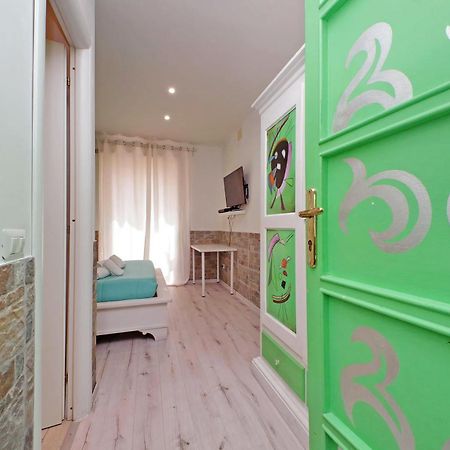 Lucky Domus Appio Apartment Рим Екстериор снимка